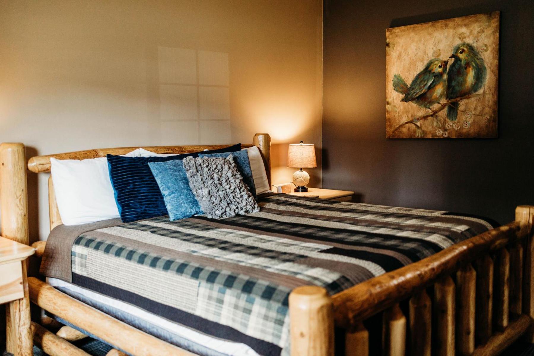 Big Horse Inn And Suites Lewistown エクステリア 写真
